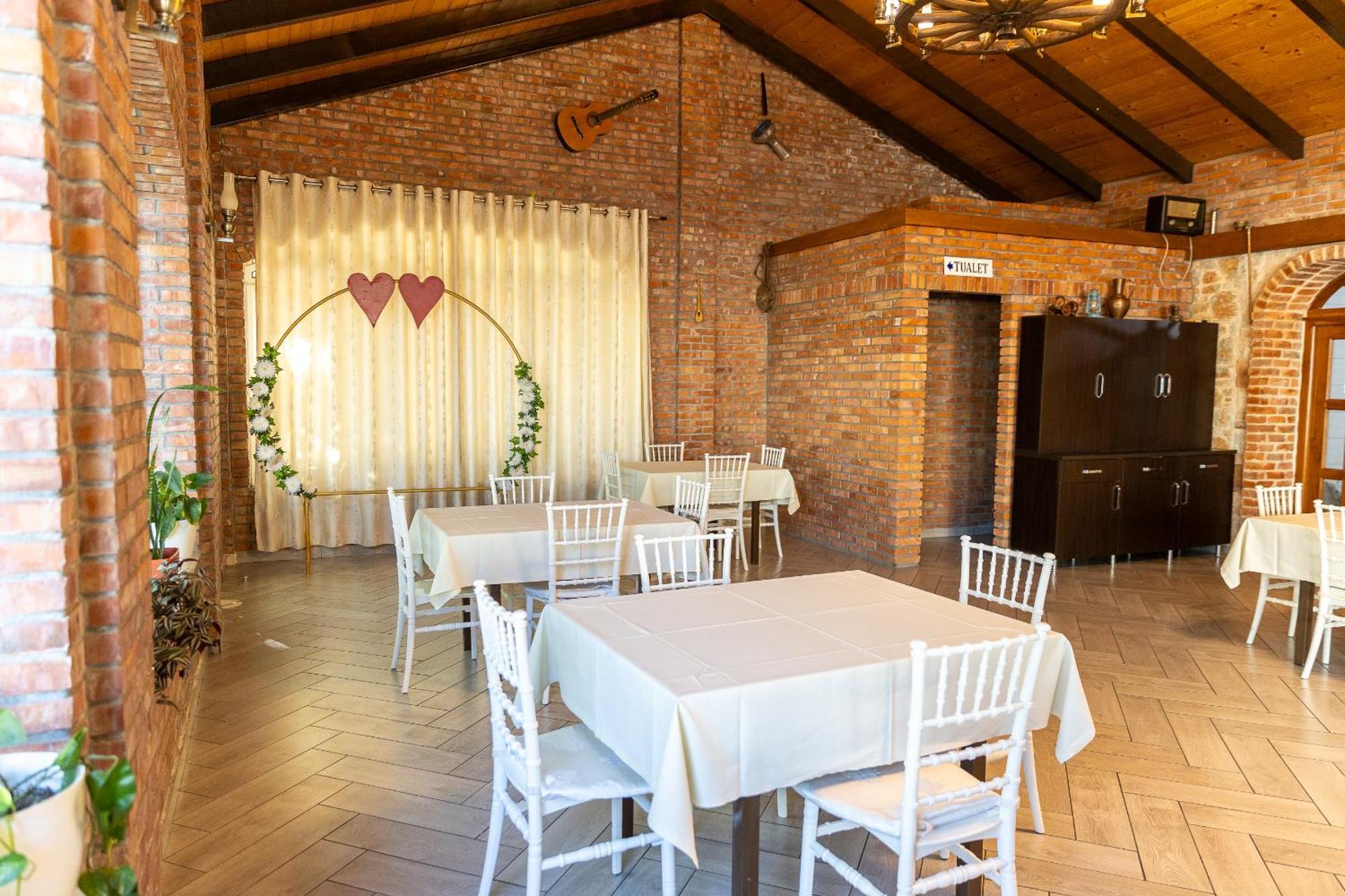 Hotel Paradise Shkodër 外观 照片