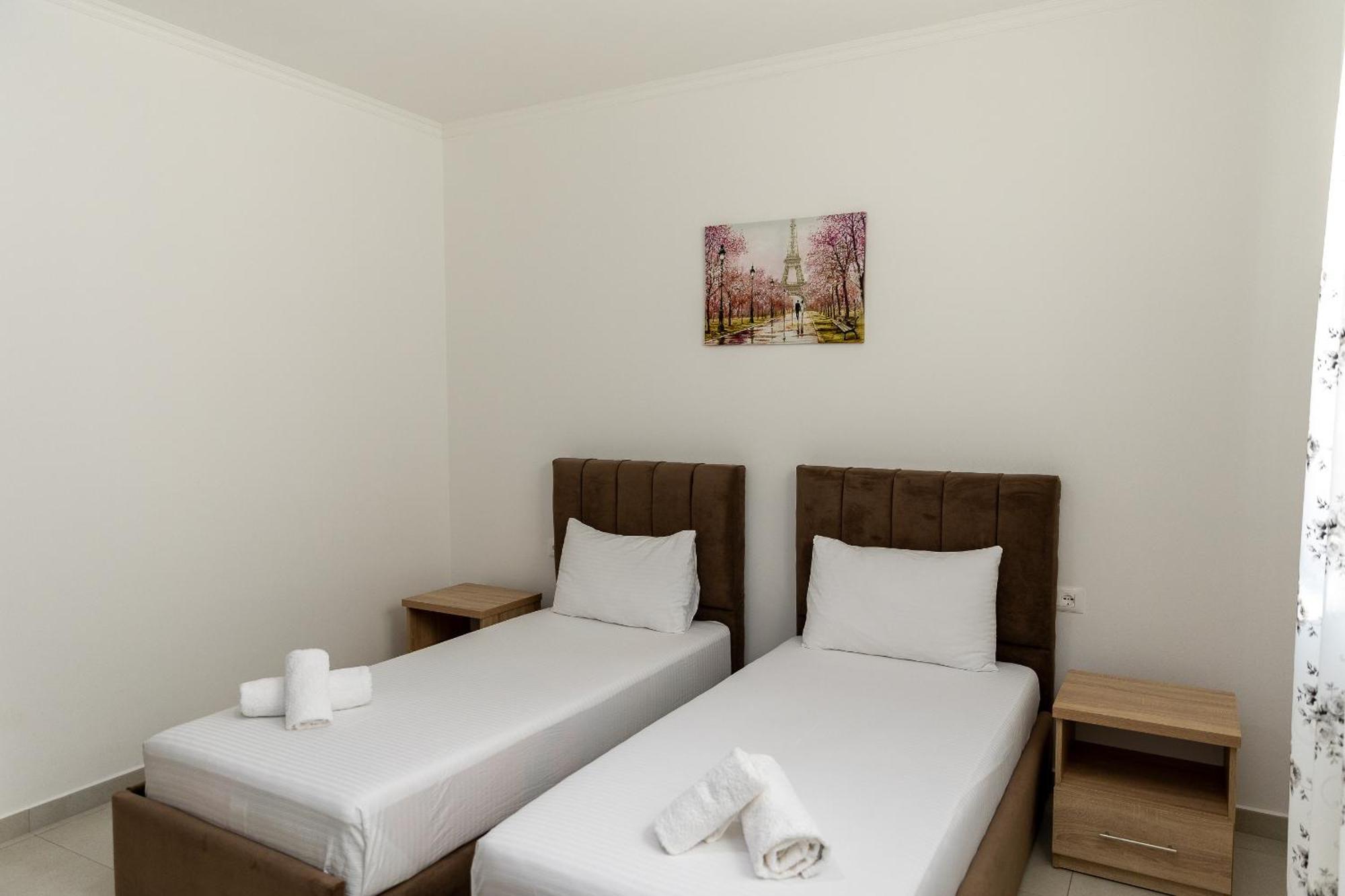 Hotel Paradise Shkodër 外观 照片